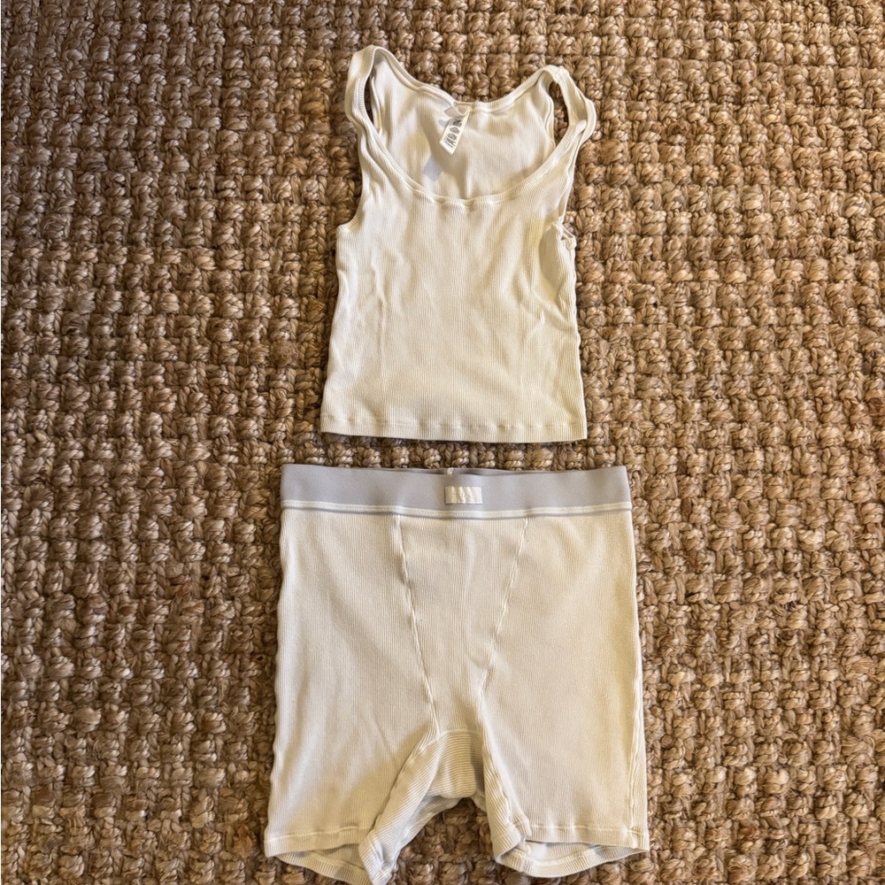 Skims Set